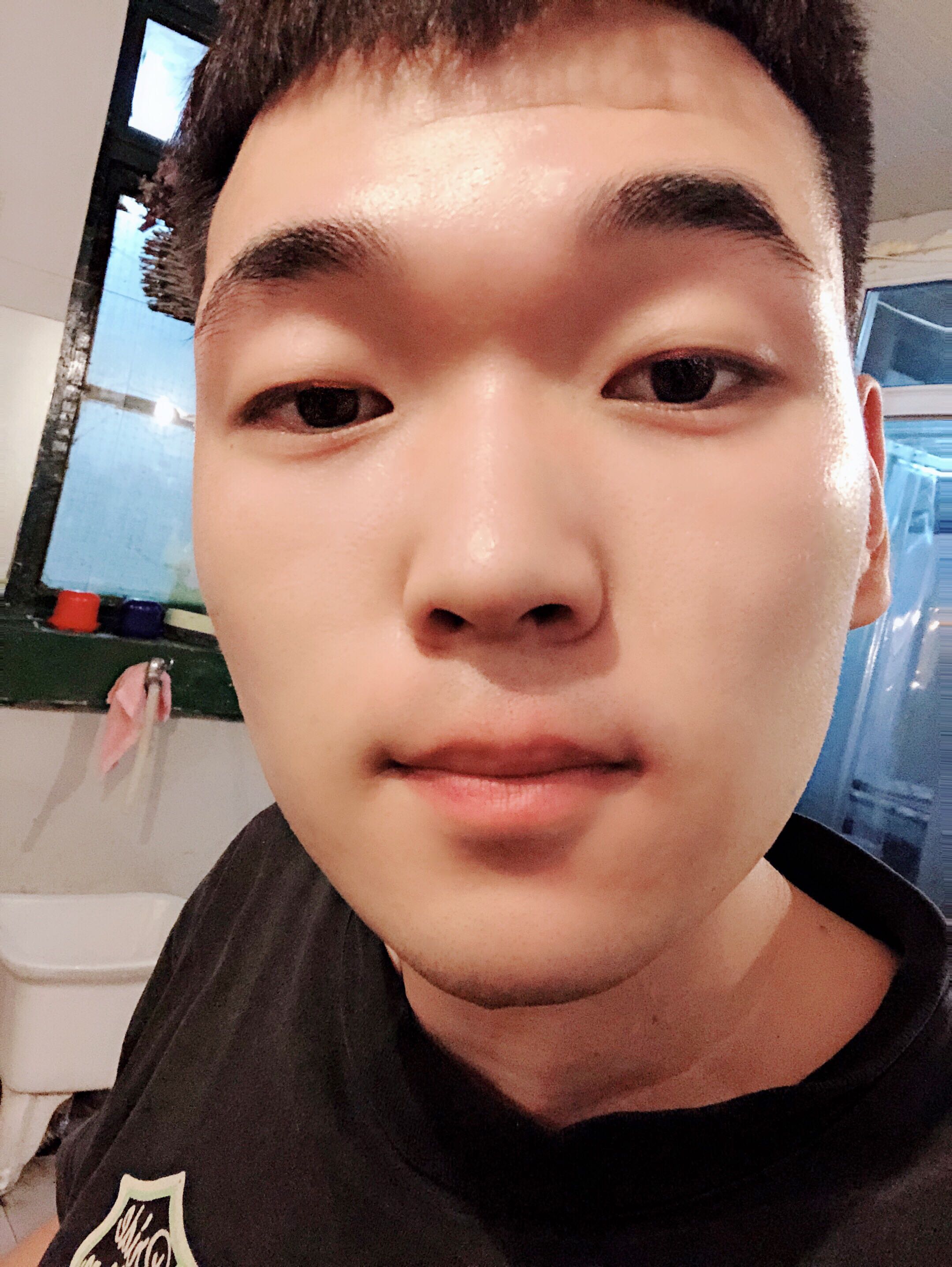 淡淡的台灯