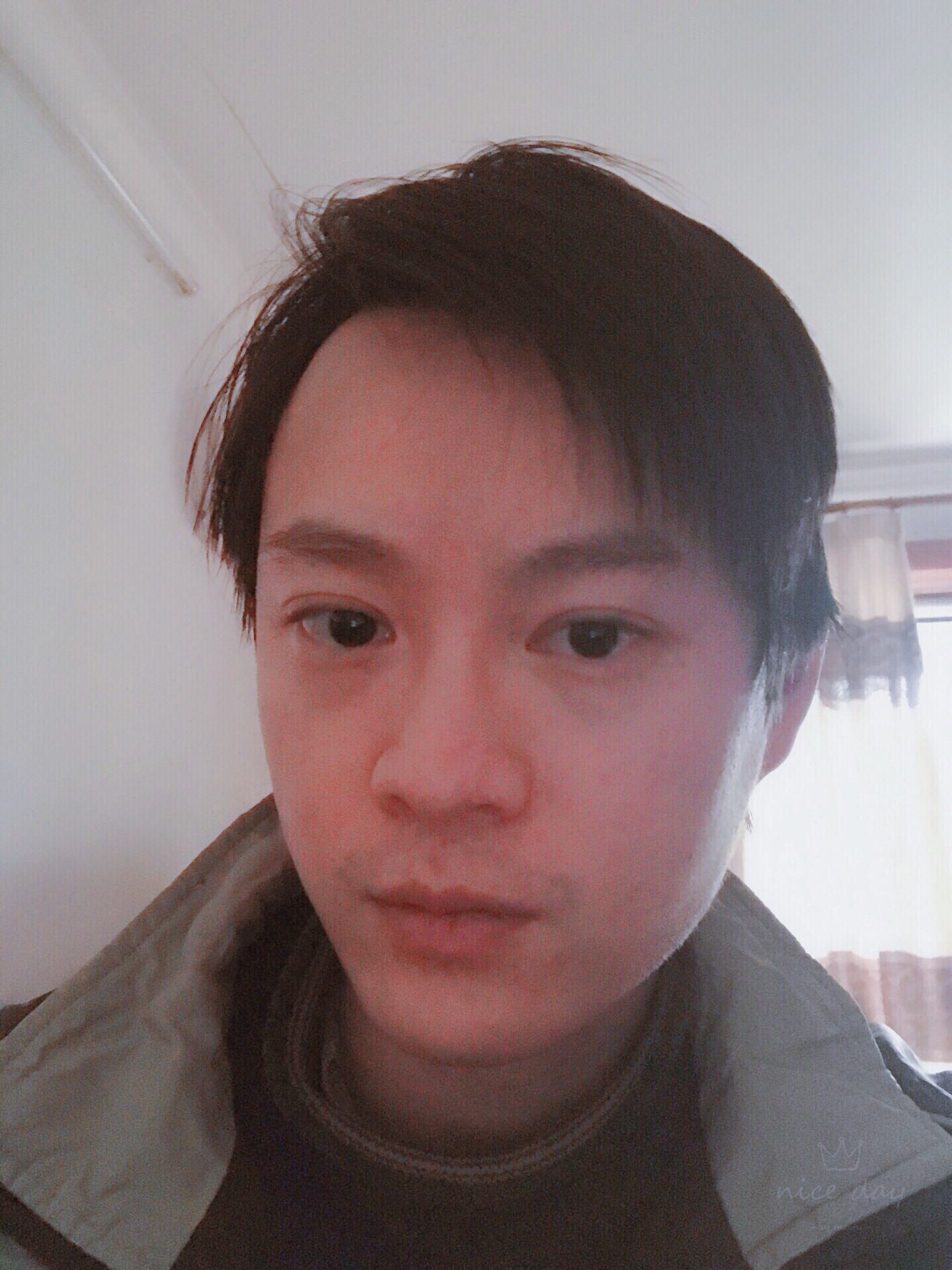 淡蓝色的泡泡