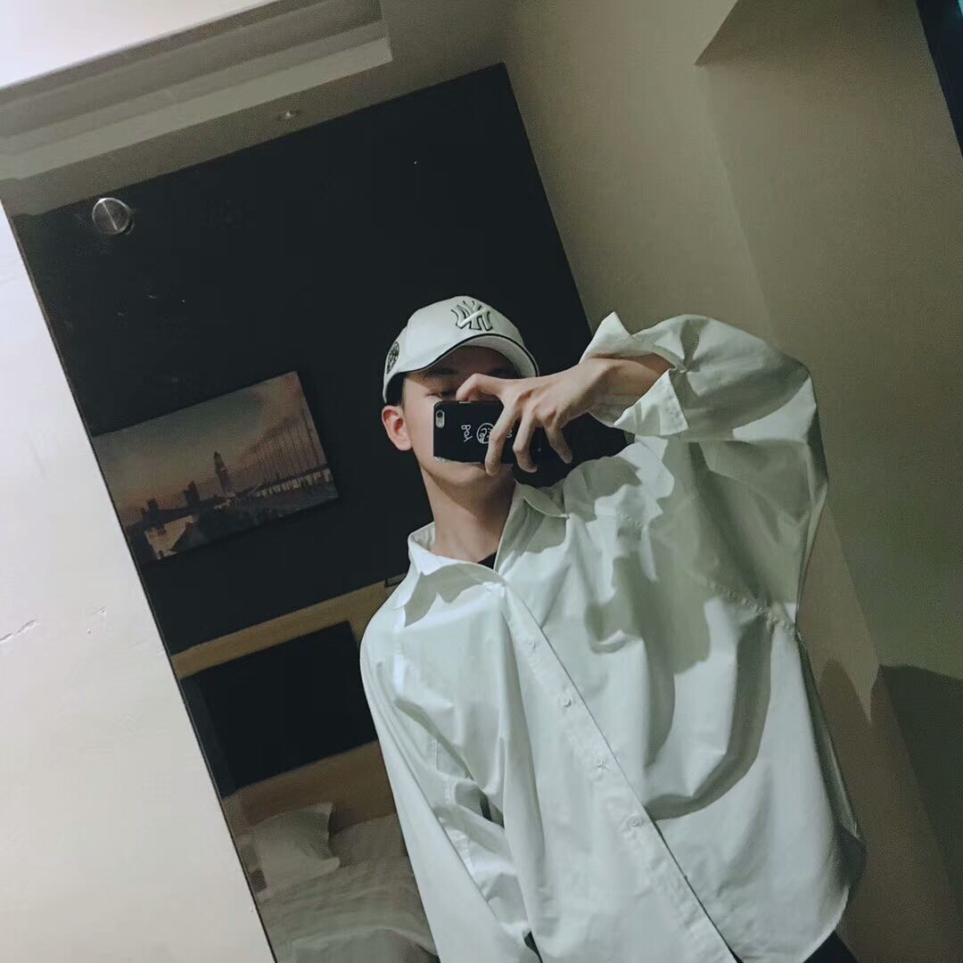 风趣的酒窝