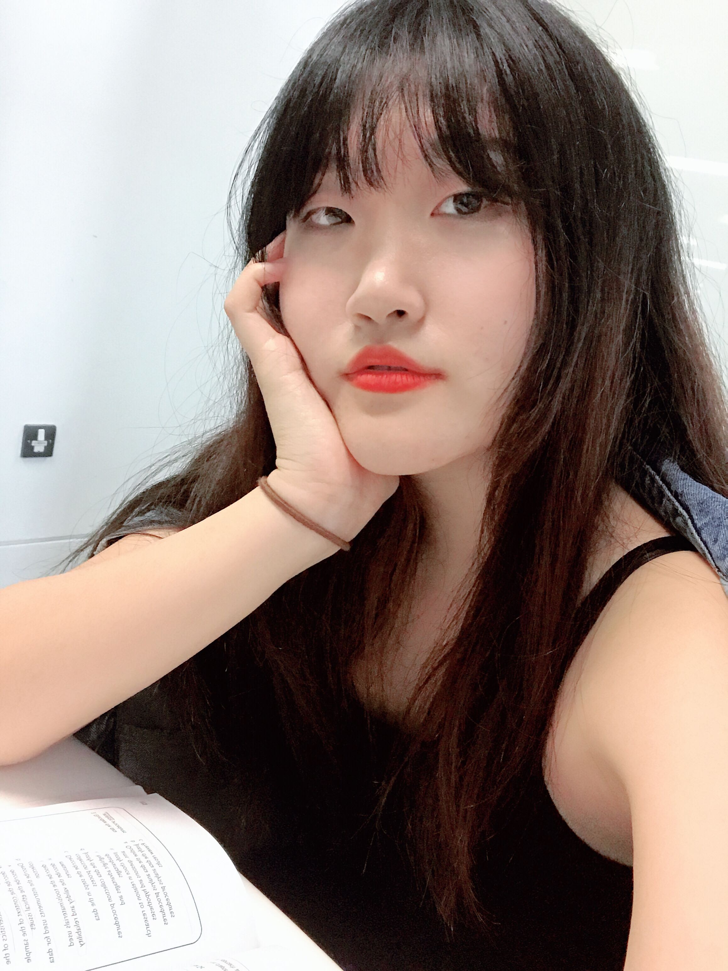 老迟到的指甲油