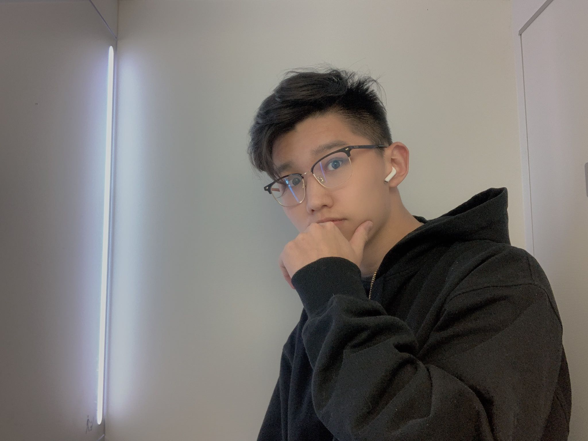稳重的小笼包