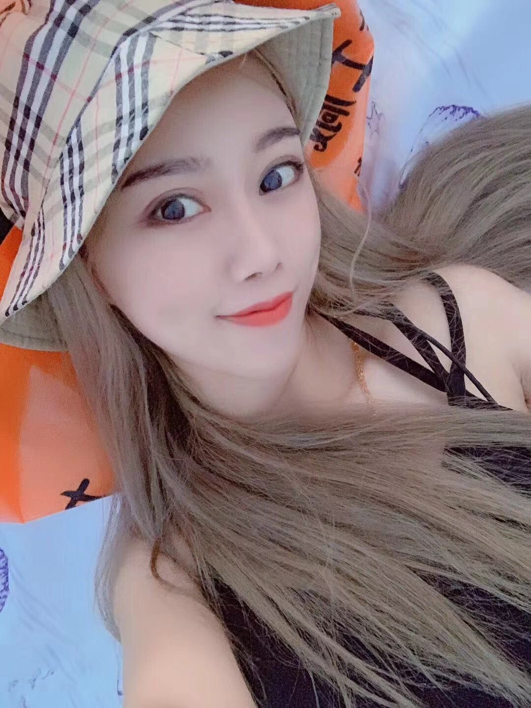 害羞的小鸭子